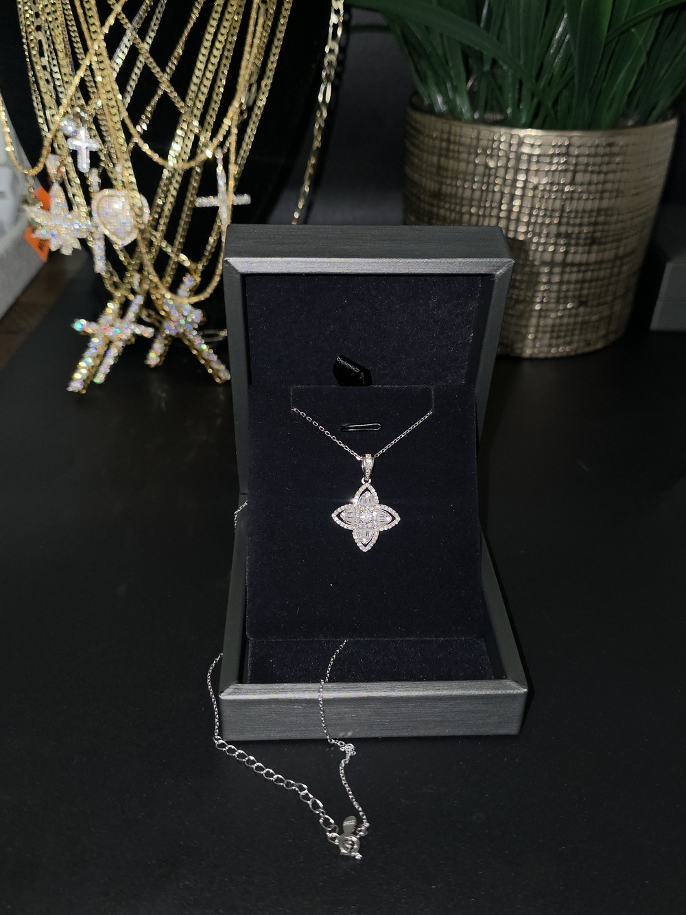 S925 Sterling Silver Moissanite Clover Necklace | 16" + 2" Extender | Diamond Te